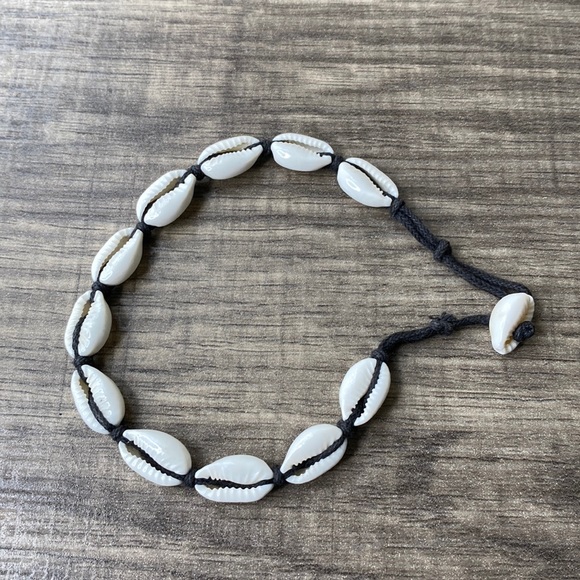Sea shell bracelet - Picture 2 of 3